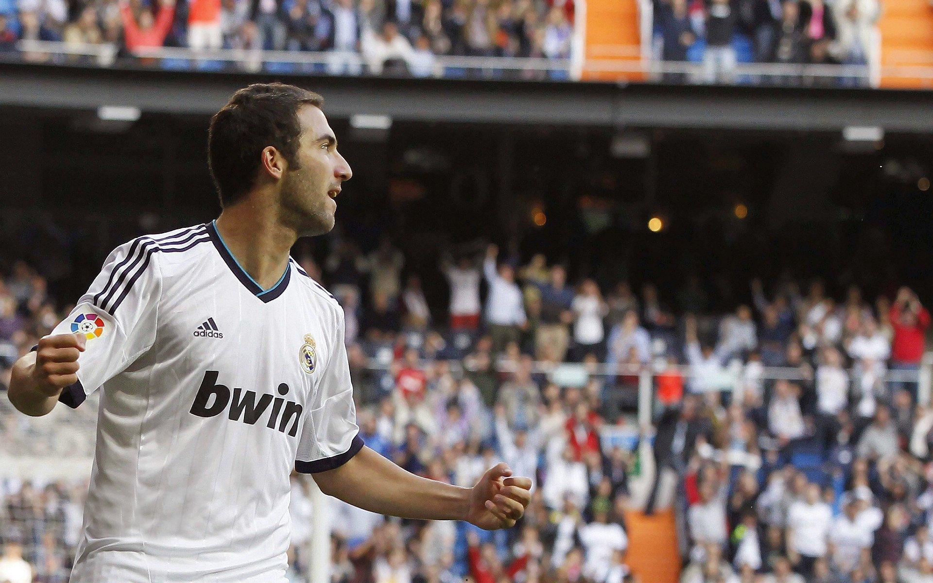 小沃顿终遭解职！国王队成新赛季首支换帅球队，重建之路何去何从？